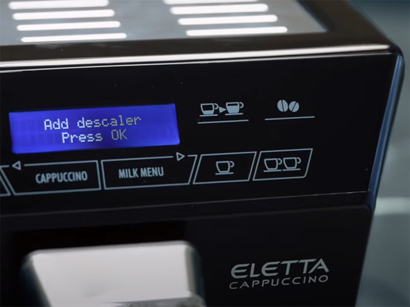 Cleaning screen on the DeLonghi Eletta 44660