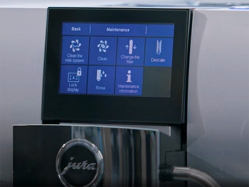 Cleaning and maintenance screen on the super-automatic Jura S8