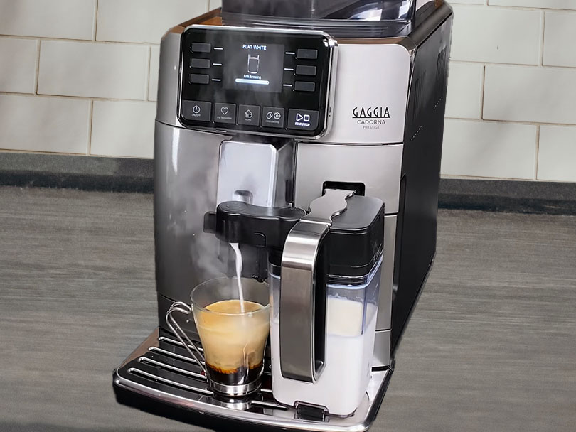 Gaggia Cadorna Prestige in process of making a flat white