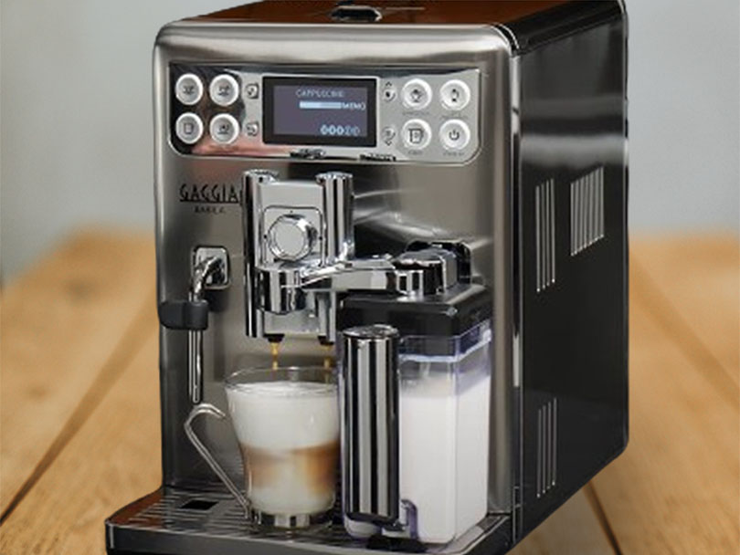 Making a cappuccino with the Gaggia Babila