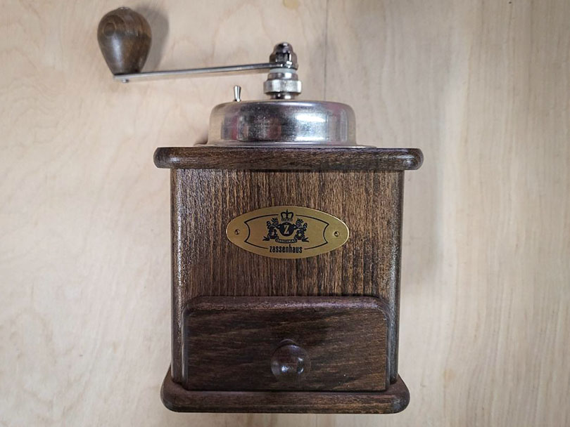 Zassenhaus Brasilia - Vintage coffee mill in dark wood
