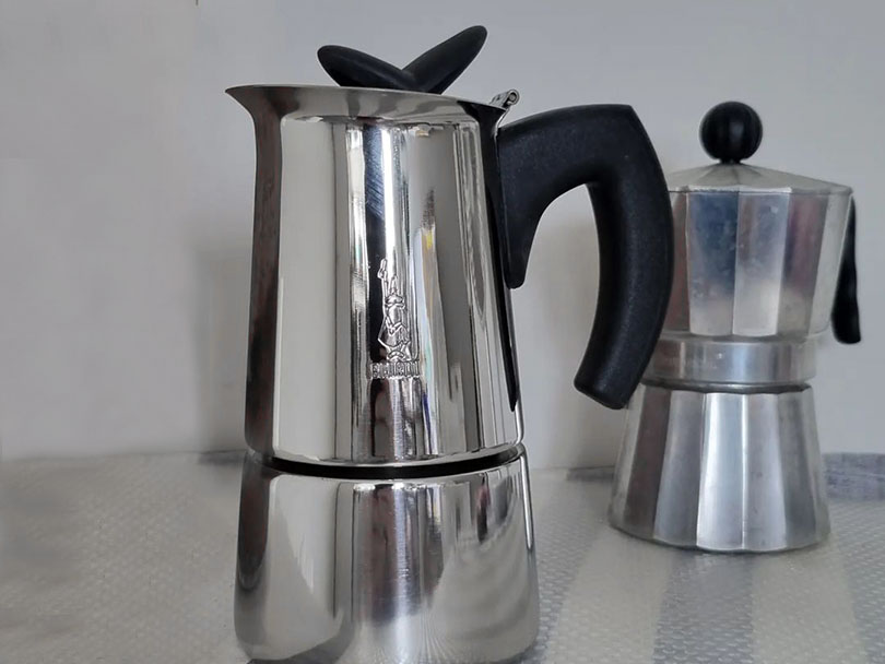 Bialetti Musa beside Bialetti Moka Express