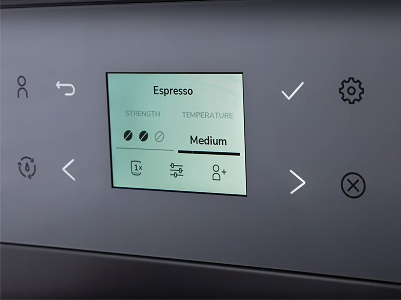 Close up of the adjustable drink settings screen on the KitchenAid KF6