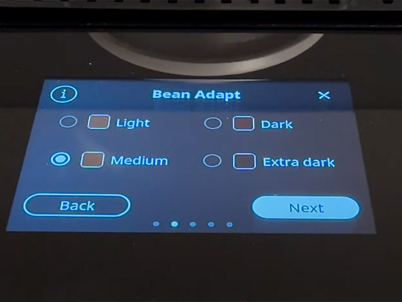 Close-up of the Bean Adapt screen on the DeLonghi Rivelia, with the Medium coffee beans option selected
