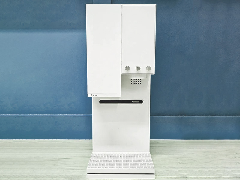 xBloom Studio coffee maker in white