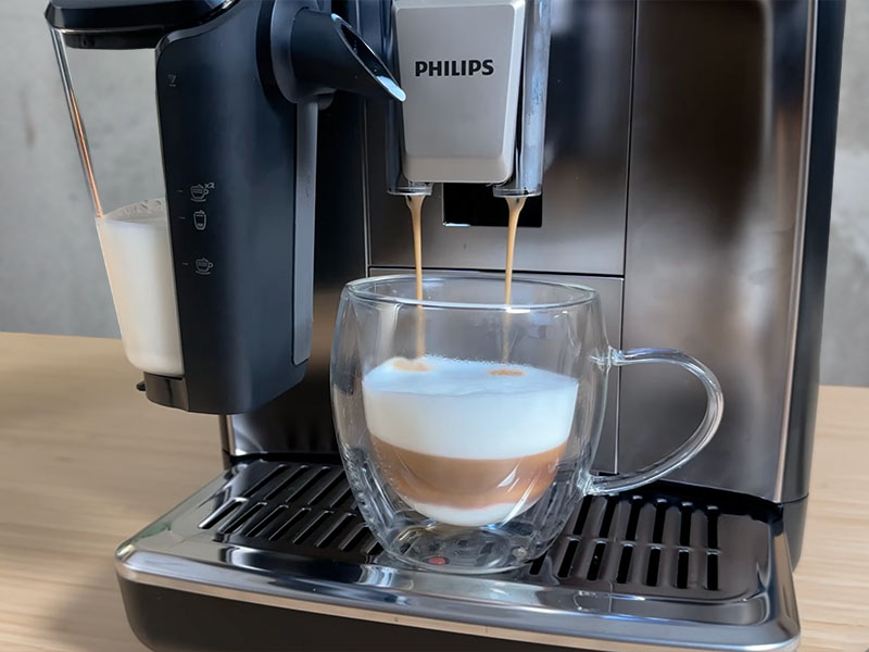 Philips 5500 mid-way through making a cappuccino