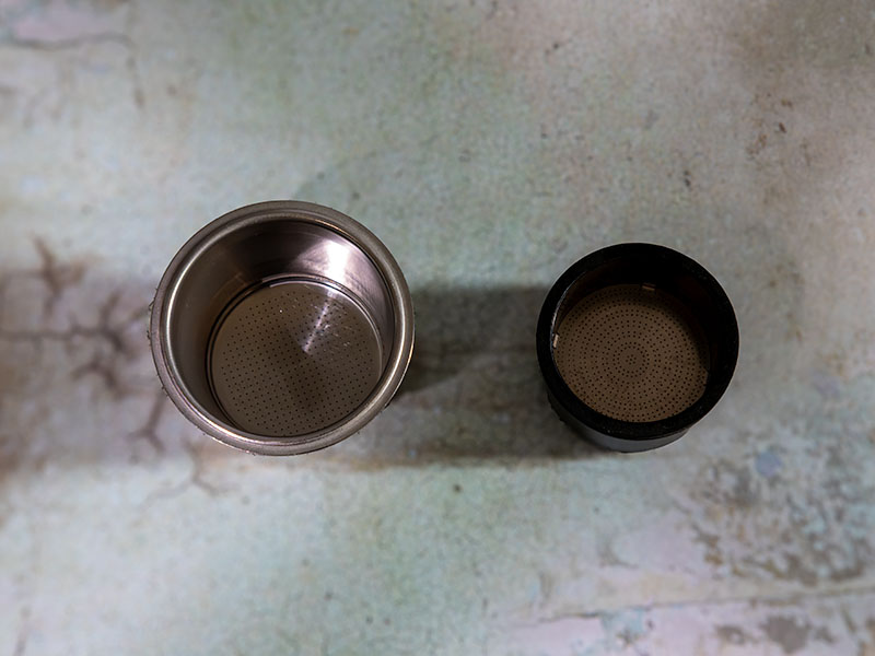 Top-down view of the add-on Basket Plus filter basket and the regular OutIn Nano one